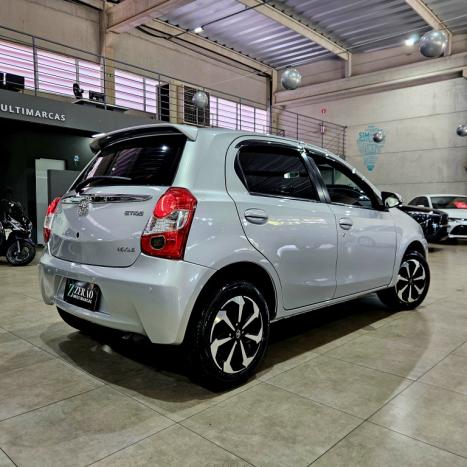 TOYOTA Etios Hatch 1.5 16V 4P FLEX XLS AUTOMÁTICO, Foto 4