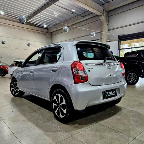 TOYOTA Etios Hatch 1.5 16V 4P FLEX XLS AUTOMÁTICO, Foto 5