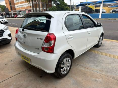 TOYOTA Etios Hatch 1.5 16V 4P FLEX XS AUTOMÁTICO, Foto 4