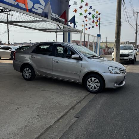 TOYOTA Etios Sedan 1.5 16V 4P FLEX XS, Foto 4