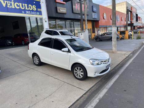TOYOTA Etios Sedan 1.5 16V 4P FLEX XLS AUTOM�TICO, Foto 2