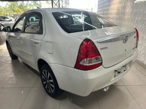 TOYOTA Etios Sedan 1.5 16V 4P FLEX PLATINUM, Foto 2