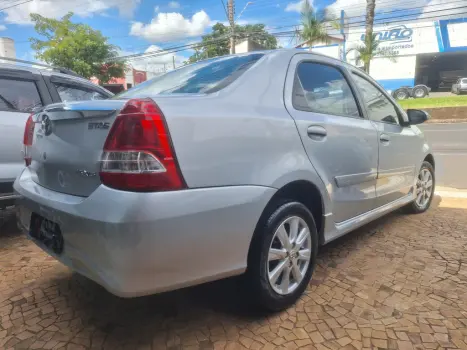 TOYOTA Etios Sedan 1.5 16V 4P FLEX XLS AUTOM�TICO, Foto 4