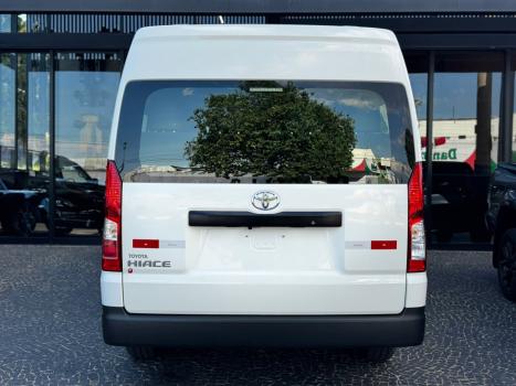 TOYOTA Hiace 2.8 D-4D TURBO DIESEL MINIBUS 15+1 DX AUTOMÁTICO, Foto 8