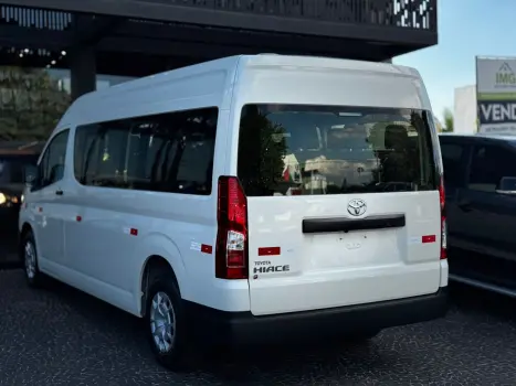 TOYOTA Hiace 2.8 D-4D TURBO DIESEL MINIBUS 15+1 DX AUTOMÁTICO, Foto 9