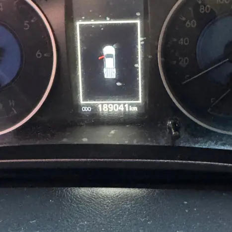 TOYOTA Hilux Caminhonete 2.8 16V SRX 4X4 TURBO DIESEL CABINE DUPLA AUTOMÁTICO, Foto 7 TOYOTA Hilux Caminhonete 2.8 16V SRX 4X4 TURBO DIESEL CABINE DUPLA AUTOMÁTICO, Foto 7