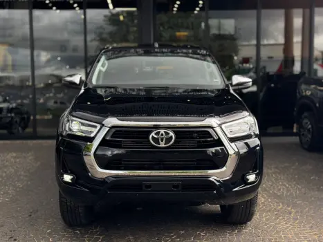 TOYOTA Hilux Caminhonete 2.8 16V SRV 4X4 DIESEL CABINE DUPLA AUTOM�TICO, Foto 2