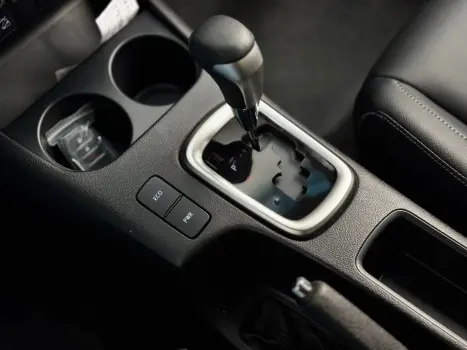 TOYOTA Hilux Caminhonete 2.8 16V SRV 4X4 DIESEL CABINE DUPLA AUTOM�TICO, Foto 16