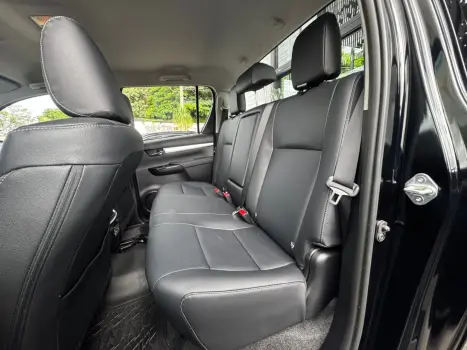 TOYOTA Hilux Caminhonete 2.8 16V SRV 4X4 DIESEL CABINE DUPLA AUTOM�TICO, Foto 18