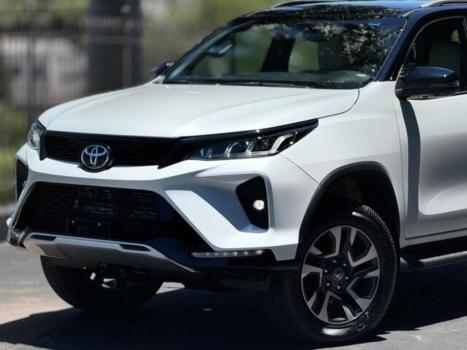 TOYOTA Hilux Caminhonete , Foto 2