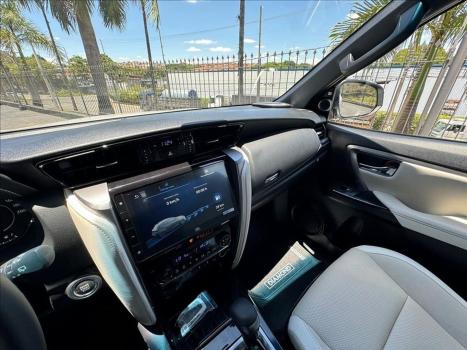 TOYOTA Hilux Caminhonete , Foto 20