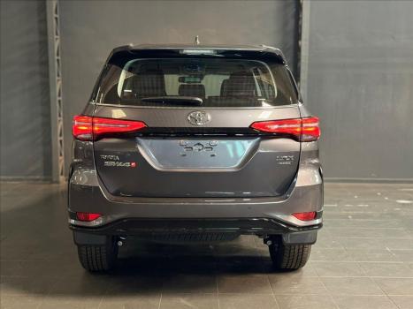 TOYOTA Hilux Caminhonete , Foto 4