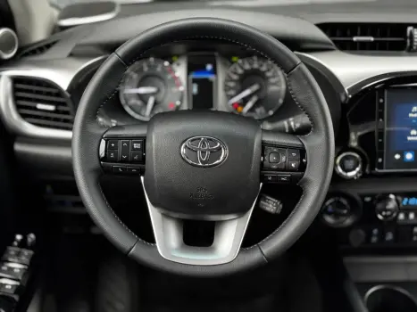TOYOTA Hilux Caminhonete 2.8 16V  LOW M4FD 4X4 TURBO DIESEL CABINE DUPLA, Foto 13