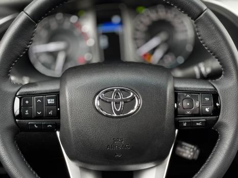 TOYOTA Hilux Caminhonete 2.8 16V  LOW M4FD 4X4 TURBO DIESEL CABINE DUPLA, Foto 14