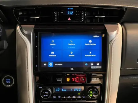 TOYOTA Hilux Caminhonete , Foto 16