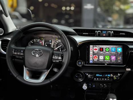 TOYOTA Hilux Caminhonete 2.8 16V  LOW M4FD 4X4 TURBO DIESEL CABINE DUPLA, Foto 12