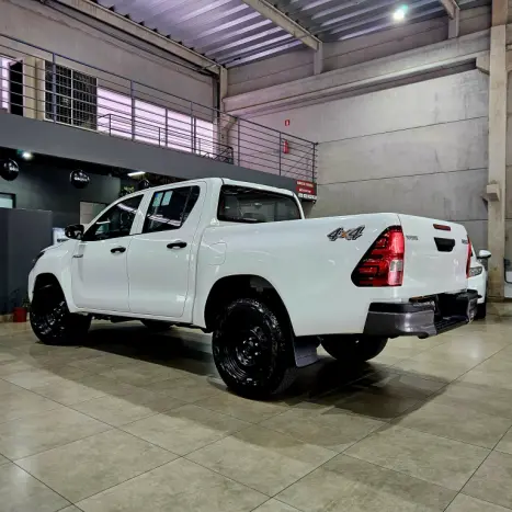 TOYOTA Hilux Caminhonete 2.8 16V 4P POWER PACK TURBO DIESEL 4X4 CABINE DUPLA, Foto 6 TOYOTA Hilux Caminhonete 2.8 16V 4P POWER PACK TURBO DIESEL 4X4 CABINE DUPLA, Foto 6