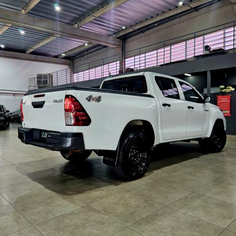 TOYOTA Hilux Caminhonete 2.8 16V 4P POWER PACK TURBO DIESEL 4X4 CABINE DUPLA, Foto 4