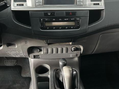 TOYOTA Hilux Caminhonete 2.7 16V 4P SRV FLEX 4X4  CABINE DUPLA AUTOMTICO, Foto 12