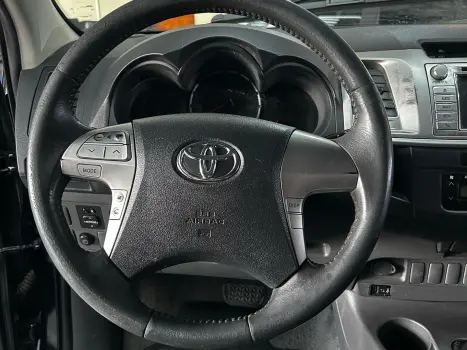 TOYOTA Hilux Caminhonete 2.7 16V 4P SRV FLEX 4X4  CABINE DUPLA AUTOMTICO, Foto 13