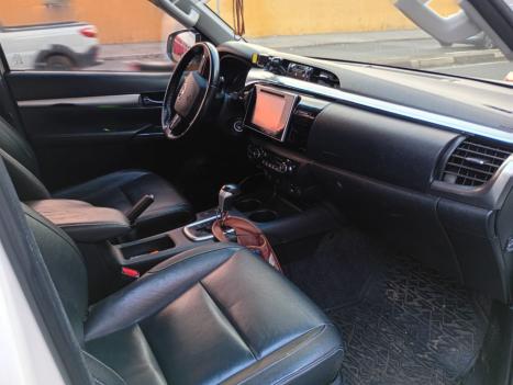 TOYOTA Hilux Caminhonete 2.8 16V SRV 4X4 DIESEL CABINE DUPLA AUTOMTICO, Foto 11