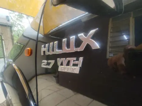 TOYOTA Hilux Caminhonete 2.7 16V 4P SR CABINE DUPLA AUTOMTICO, Foto 10
