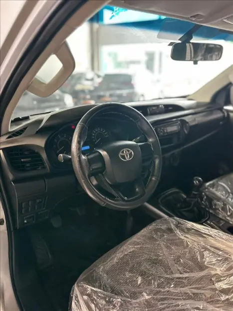 TOYOTA Hilux Caminhonete 2.8 4P 4X4 DIESEL CABINE DUPLA, Foto 4