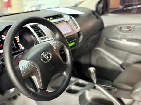 TOYOTA Hilux Caminhonete , Foto 11