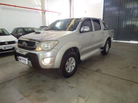 TOYOTA Hilux Caminhonete 3.0 4P 4X4 SRV TURBO DIESEL CABINE DUPLA AUTOMÁTICO, Foto 3 TOYOTA Hilux Caminhonete 3.0 4P 4X4 SRV TURBO DIESEL CABINE DUPLA AUTOMÁTICO, Foto 3