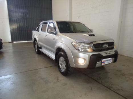 TOYOTA Hilux Caminhonete 3.0 4P 4X4 SRV TURBO DIESEL CABINE DUPLA AUTOMÁTICO, Foto 5 TOYOTA Hilux Caminhonete 3.0 4P 4X4 SRV TURBO DIESEL CABINE DUPLA AUTOMÁTICO, Foto 5