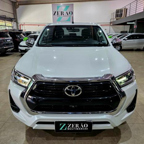 TOYOTA Hilux Caminhonete 2.8 16V SRX 4X4 TURBO DIESEL CABINE DUPLA AUTOMÁTICO, Foto 2 TOYOTA Hilux Caminhonete 2.8 16V SRX 4X4 TURBO DIESEL CABINE DUPLA AUTOMÁTICO, Foto 2