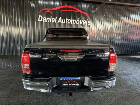 TOYOTA Hilux Caminhonete 2.8 16V SRX 4X4 TURBO DIESEL CABINE DUPLA AUTOMTICO, Foto 5