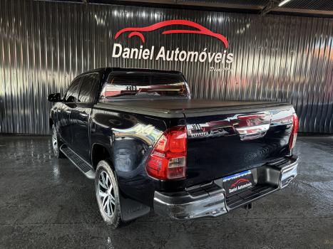 TOYOTA Hilux Caminhonete 2.8 16V SRX 4X4 TURBO DIESEL CABINE DUPLA AUTOMTICO, Foto 6