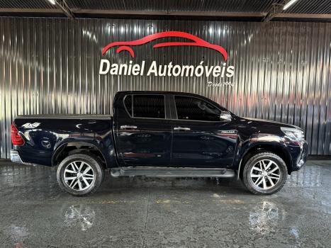 TOYOTA Hilux Caminhonete 2.8 16V SRX 4X4 TURBO DIESEL CABINE DUPLA AUTOMTICO, Foto 7