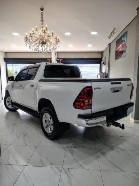 TOYOTA Hilux Caminhonete 2.7 16V 4P SR FLEX CABINE DUPLA AUTOMTICO, Foto 7