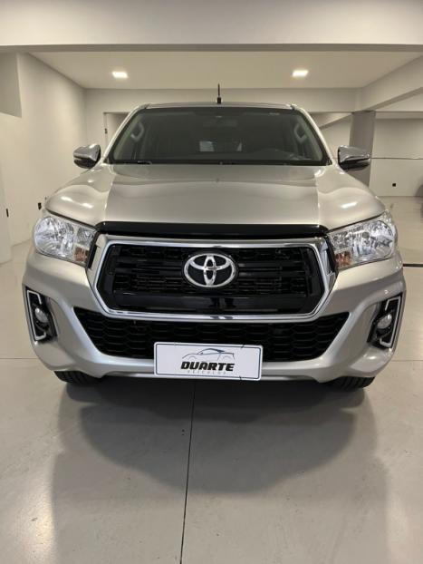 TOYOTA Hilux Caminhonete 2.8 16V SRV 4X4 DIESEL CABINE DUPLA AUTOMTICO, Foto 2