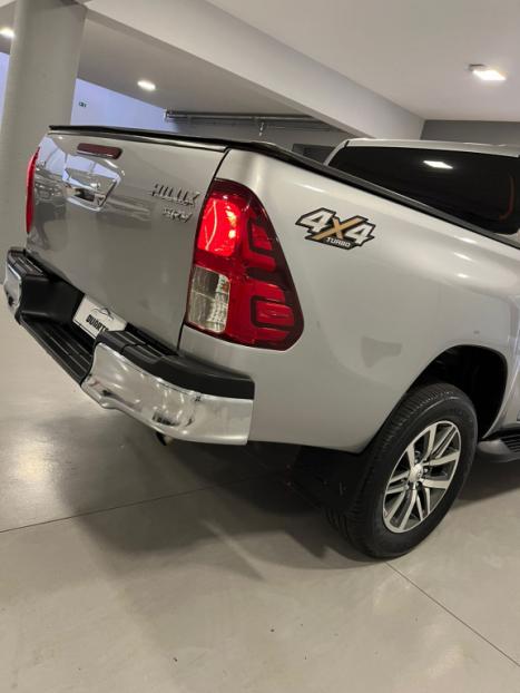 TOYOTA Hilux Caminhonete 2.8 16V SRV 4X4 DIESEL CABINE DUPLA AUTOMTICO, Foto 8