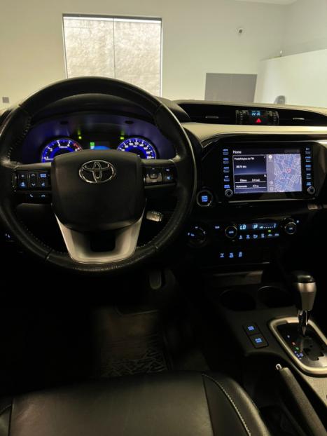 TOYOTA Hilux Caminhonete 2.8 16V SRV 4X4 DIESEL CABINE DUPLA AUTOMTICO, Foto 11