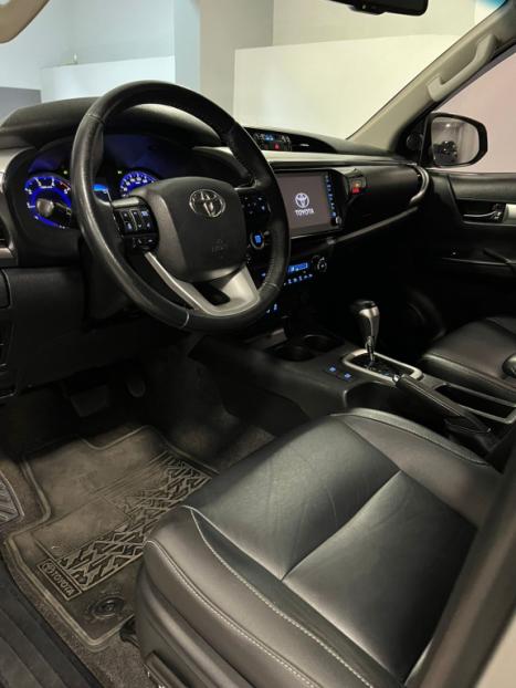 TOYOTA Hilux Caminhonete 2.8 16V SRV 4X4 DIESEL CABINE DUPLA AUTOMTICO, Foto 12