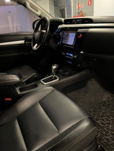 TOYOTA Hilux Caminhonete 2.8 16V SRV 4X4 DIESEL CABINE DUPLA AUTOMTICO, Foto 14