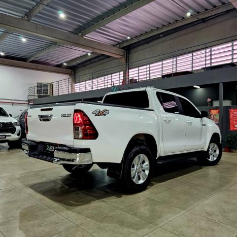 TOYOTA Hilux Caminhonete 2.8 16V 4P POWER PACK TURBO DIESEL 4X4 CABINE DUPLA, Foto 4