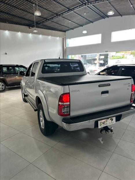 TOYOTA Hilux Caminhonete 2.7 16V 4P SR FLEX CABINE DUPLA AUTOMTICO, Foto 10