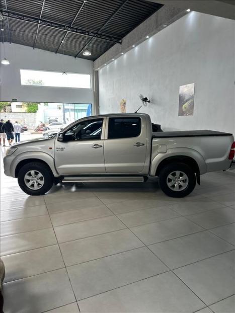 TOYOTA Hilux Caminhonete 2.7 16V 4P SR FLEX CABINE DUPLA AUTOMTICO, Foto 13
