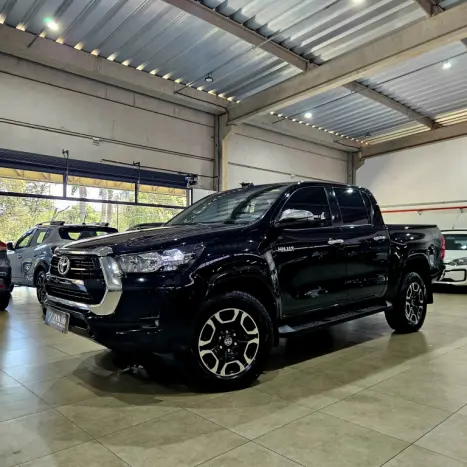 TOYOTA Hilux Caminhonete 2.8 16V SRV 4X4 DIESEL CABINE DUPLA AUTOMTICO, Foto 3