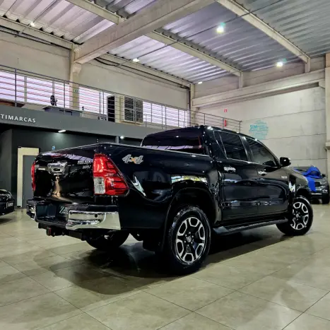 TOYOTA Hilux Caminhonete 2.8 16V SRV 4X4 DIESEL CABINE DUPLA AUTOMTICO, Foto 4