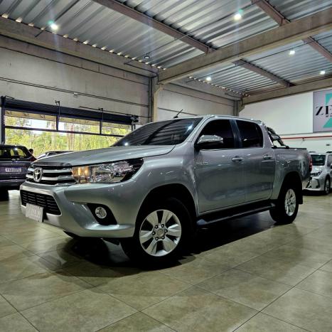 TOYOTA Hilux Caminhonete 2.8 16V 4P SR 4X4 DIESEL CABINE DUPLA AUTOMTICO, Foto 3