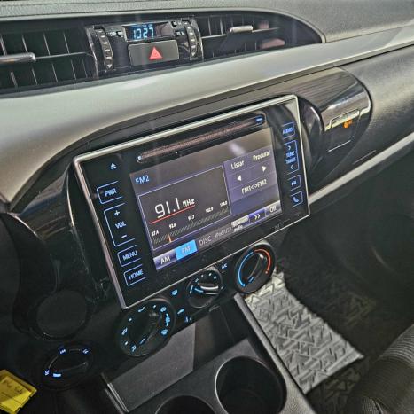 TOYOTA Hilux Caminhonete 2.8 16V 4P SR 4X4 DIESEL CABINE DUPLA AUTOMTICO, Foto 7