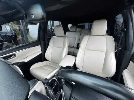 TOYOTA Hilux Caminhonete , Foto 19