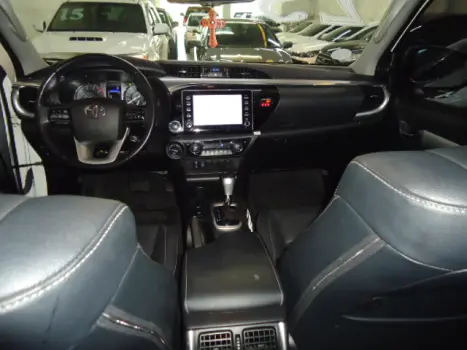 TOYOTA Hilux Caminhonete 2.8 16V SRV 4X4 DIESEL CABINE DUPLA AUTOMTICO, Foto 4