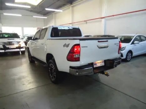TOYOTA Hilux Caminhonete 2.8 16V SRV 4X4 DIESEL CABINE DUPLA AUTOMTICO, Foto 7